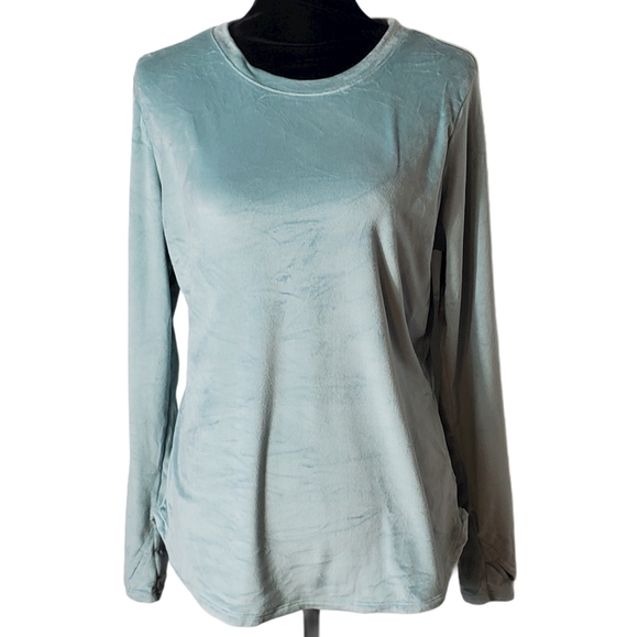 cuddle duds long sleeve crew with thumbholes